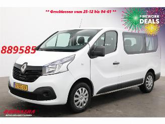 krockskadad bil auto Renault Trafic Passenger 1.6 dCi Expression 9-Pers. Airco 2018/5