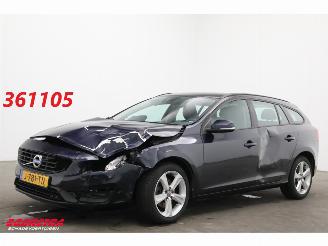 Avarii autoturisme Volvo V-60 2.0 D2 Kinetic Navi Clima Cruise PDC AHK 148.573 km! 2017/1