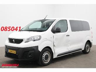 krockskadad bil bedrijf Peugeot e-Expert 50 kWh Kombi Aut. 9-zits PDC Airco Radio Bluetooth 2021/5