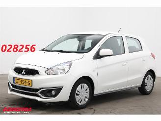 krockskadad bil auto Mitsubishi Space-star 1.0 Cool+ Airco 25.604 km! 2019/3