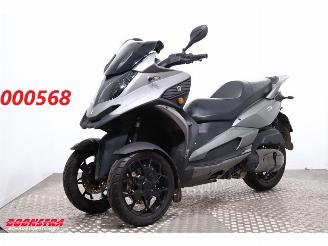 krockskadad bil motor Quadro  QV3 ABS 13.082 km! 2019/7