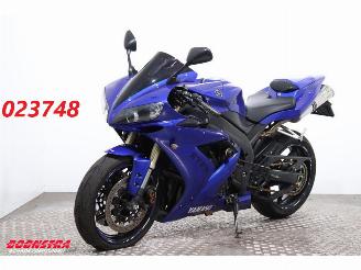 Vaurioauto  motor cycles Yamaha  YZF-R1 Leo Vince 2006/2