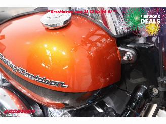 Harley-Davidson  107 FLDE Softail Deluxe 5HD Jekill & Hyde ABS LED 18.643 km! picture 13