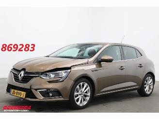 krockskadad bil auto Renault Mégane 1.2 TCe Zen Navi Clima Cruise AHK 2016/2