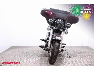 Harley-Davidson  FLHTC Electra Glide picture 6