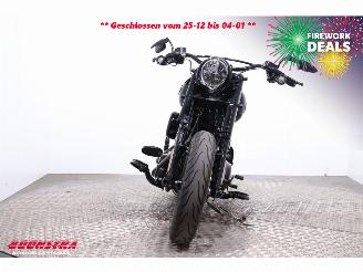 Harley-Davidson  110 FLSS Softail Slim S Vance Hines 8.428 mi! picture 6