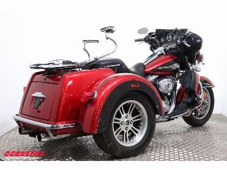 Harley-Davidson  FLHTCUTG Tri Glide Trike picture 3