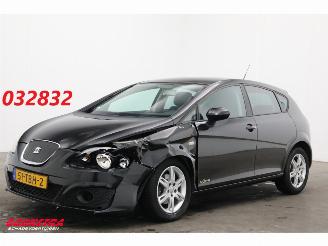 krockskadad bil auto Seat Leon 1.6 TDI Ecomotive COPA Bluetooth Clima Cruise AHK 2012/1