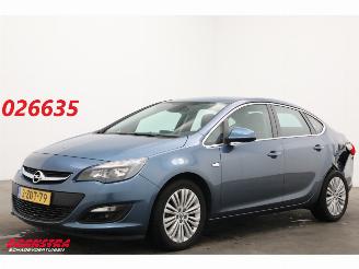 krockskadad bil auto Opel Astra 1.4 Turbo Aut. Design Ed. Bluetooth Clima Cruise PDC AHK 2014/12