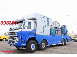 krockskadad bil vrachtwagen Volvo FM 2000 Terberg 8X8 Manual Euro 5 !! 45.753 km!! 2009/9