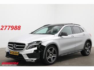 krockskadad bil auto Mercedes GLA 220d 4Matic Aut. AMG BiXenon Pano Navi Clima Cruise PDC 2016/6