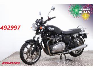 krockskadad bil motor Triumph Bonneville T100 SE BY 2012 2012/4