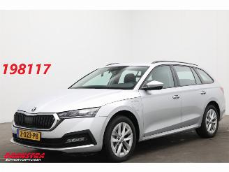 skadebil auto Skoda Octavia Combi 1.4 TSI iV PHEV Virtual eAHK PDC Navi 24.206km!! 2024/6