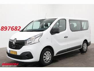 skadebil bedrijf Renault Trafic Passenger 1.6 dCi Expression Energy 9-Pers. Airco 2017/10
