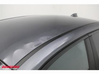 BMW 3-serie 330i Business Edition LED LiveCockpitPro Clima Navi Cruise picture 10