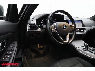 BMW 3-serie 330i Business Edition LED LiveCockpitPro Clima Navi Cruise picture 19