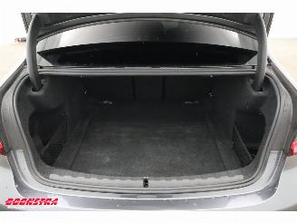 BMW 3-serie 330i Business Edition LED LiveCockpitPro Clima Navi Cruise picture 26