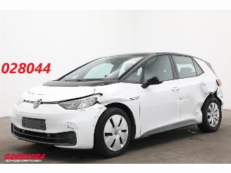 krockskadad bil auto Volkswagen ID.3 Pro 58 kWh ACC 360° 24.067 km! 2023/2