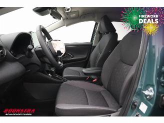 Toyota Yaris 1.5 Hybrid 115 Dynamic LED ACC LRHZ SHZ Camera PDC 3.421 km! picture 17