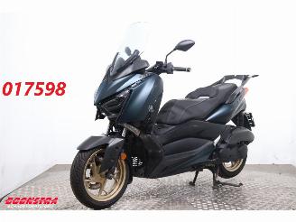 skadebil motor Yamaha  X-Max 125 LED 11.276 km! 2023/1