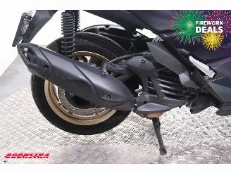 Yamaha  X-Max 125 LED 11.276 km! picture 14