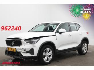krockskadad bil auto Volvo XC40 2.0 B3 Core Navi Clima Carplay Sportzetels 2022/10