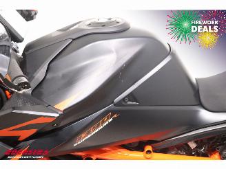 KTM  1390 SuperDuke R Akrapovic LED Cruise picture 11