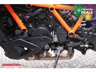 KTM  1390 SuperDuke R Akrapovic LED Cruise picture 12