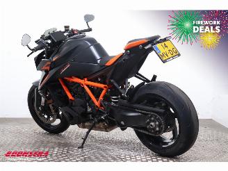 KTM  1390 SuperDuke R Akrapovic LED Cruise picture 4