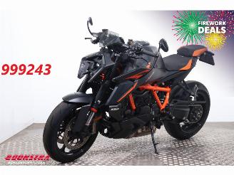 KTM  1390 SuperDuke R Akrapovic LED Cruise picture 1
