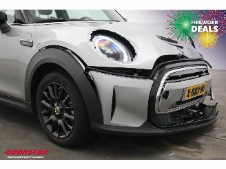 Mini Cooper SE Camden Edition 33 kWh LED Navi Clima Cruise SHZ PDC picture 6
