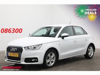 krockskadad bil auto Audi A1 Sportback 1.0 TFSI Navi Airco Cruise PDC 120.448 km! 2017/6