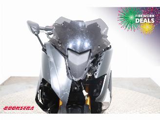 Yamaha  T-Max 530 Black Max Akrapovic picture 14