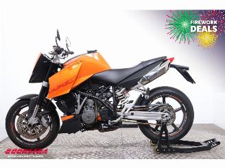 KTM  990 SuperDuke picture 5