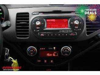 Kia Picanto 1.0 CVVT Plus Pack Leder Clima 35.921 km! picture 11