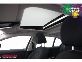 BMW 3-serie 330e Schuifdak 360° LED Cruise SHZ 4.216 km! picture 20