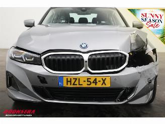 BMW 3-serie 330e Schuifdak 360° LED Cruise SHZ 4.216 km! picture 6