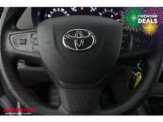 Toyota Proace 1.5 D-4D Cool Long 9-Pers. Airco Cruise picture 13