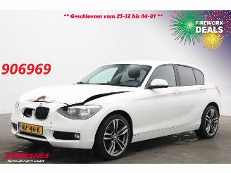 Auto incidentate BMW 1-serie 116i 5-DRS Navi Bluetooth Airco PDC SHZ 2014/9