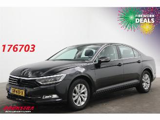 krockskadad bil auto Volkswagen Passat 1.4 TSI DSG Comfortline LED ACC Navi Clima PDC 151.000 km! 2018/6