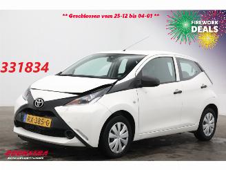 Voiture accidenté Toyota Aygo 1.0 VVT-i x-fun Airco Bluetooth Cruise 80.608 km! 2018/2