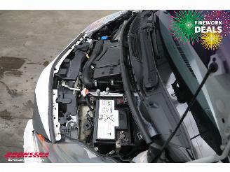 Toyota Aygo 1.0 VVT-i x-fun Airco Bluetooth Cruise 80.608 km! picture 9