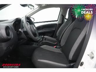 Toyota Aygo 1.0 VVT-i MT ACC picture 17