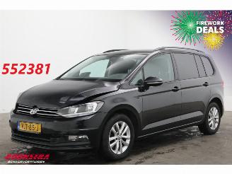 damaged commercial vehicles Volkswagen Touran 1.6 TDI VAN Navi Clima Cruise SHZ PDC AHK 143.757 km! 2017/10