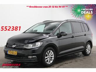 Vaurioauto  commercial vehicles Volkswagen Touran 1.6 TDI VAN Navi Clima Cruise SHZ PDC AHK 143.757 km! 2017/10