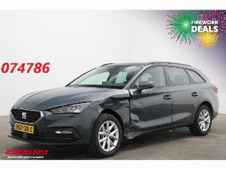 krockskadad bil auto Seat Leon Sportstourer 1.5 eTSI Style Aut. LED ACC Navi Clima Camera 16.633 km! 2025/3