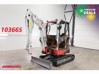 krockskadad bil machine Takeuchi  TB325R LSA 3t BJ2025 2025/6