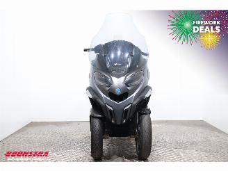 Piaggio  MP3 530 HPE Exclusive ABS Camera 4.804 km! picture 6
