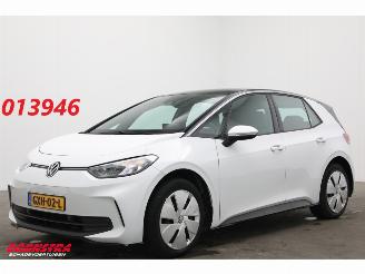 krockskadad bil bedrijf Volkswagen ID.3 Pure Oranje Edition 52 kWh LED ACC Apple/Android LRHZ SHZ 2025/1