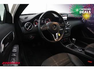 Mercedes A-klasse 180 Navi Airco Cruise SHZ 135.190 km! picture 17